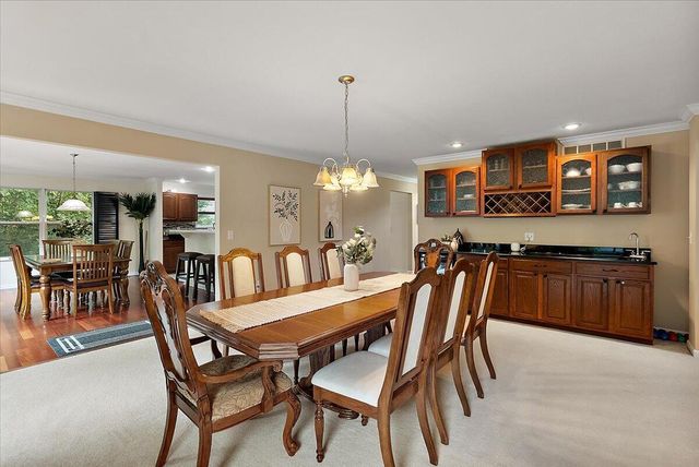 9354 Stratford Woods Trail, Kalamazoo, MI 49009