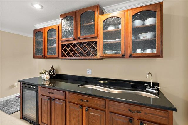 9354 Stratford Woods Trail, Kalamazoo, MI 49009