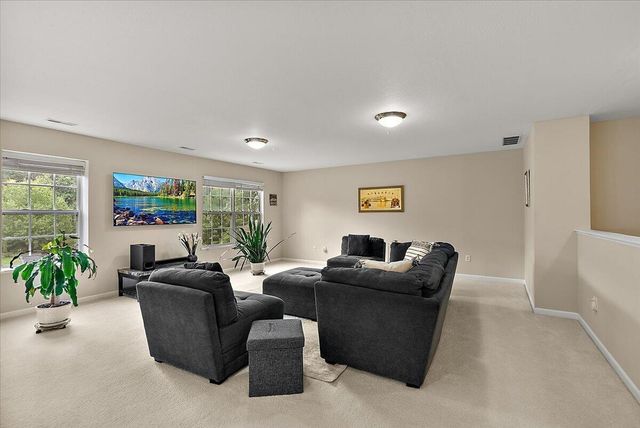9354 Stratford Woods Trail, Kalamazoo, MI 49009