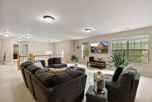 9354 Stratford Woods Trail, Kalamazoo, MI 49009