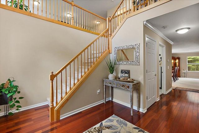 9354 Stratford Woods Trail, Kalamazoo, MI 49009
