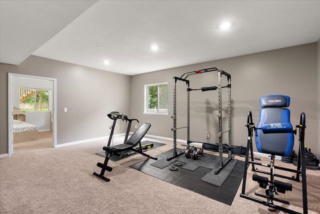 9354 Stratford Woods Trail, Kalamazoo, MI 49009