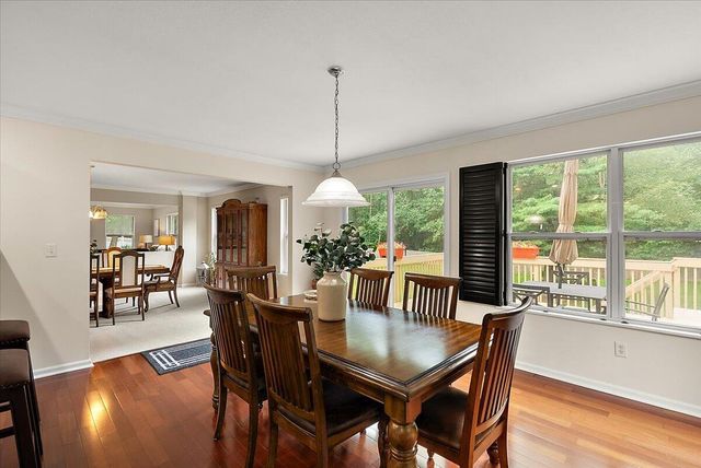 9354 Stratford Woods Trail, Kalamazoo, MI 49009