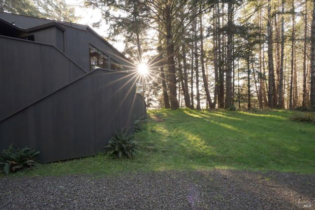880 River Beach Rd, The Sea Ranch, CA 95497