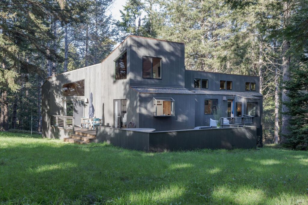 880 River Beach Rd, The Sea Ranch, CA 95497