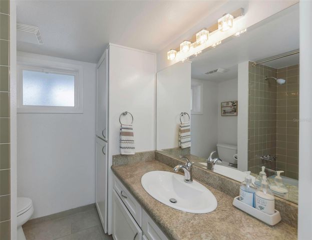 8909 118TH WAY, Seminole, FL 33772