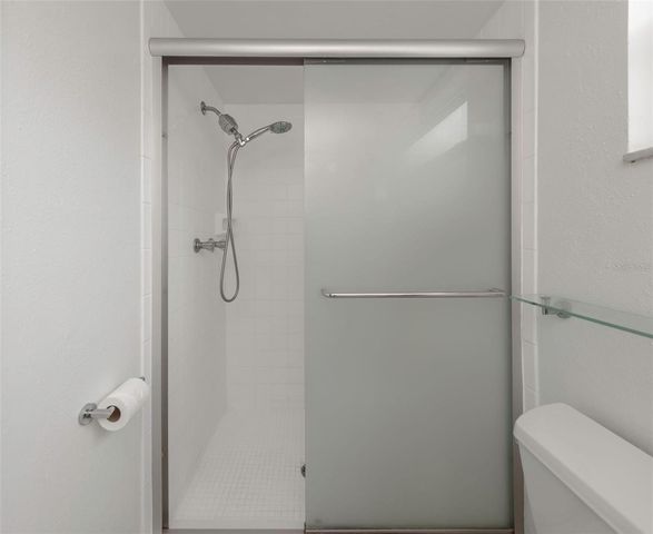 8909 118TH WAY, Seminole, FL 33772