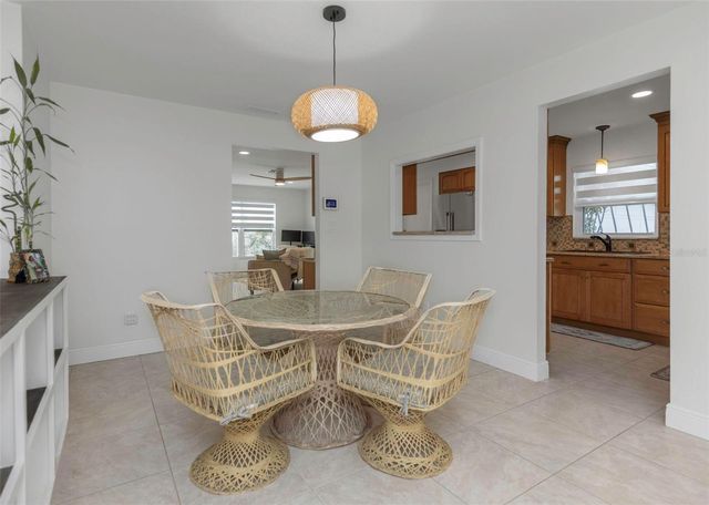 8909 118TH WAY, Seminole, FL 33772