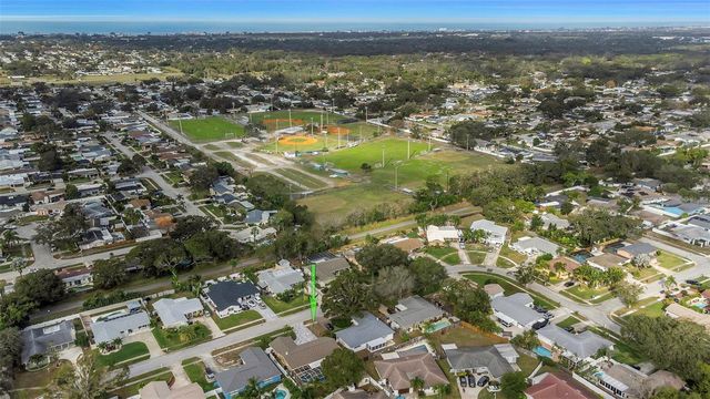 8909 118TH WAY, Seminole, FL 33772