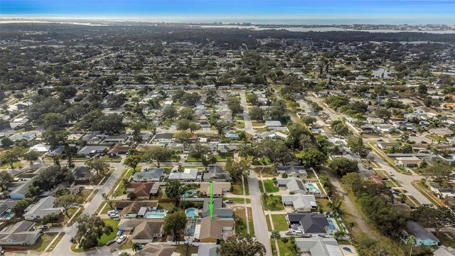 8909 118TH WAY, Seminole, FL 33772