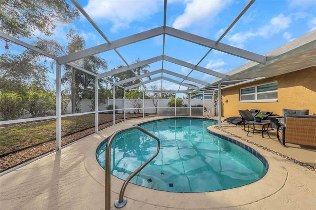 8909 118TH WAY, Seminole, FL 33772