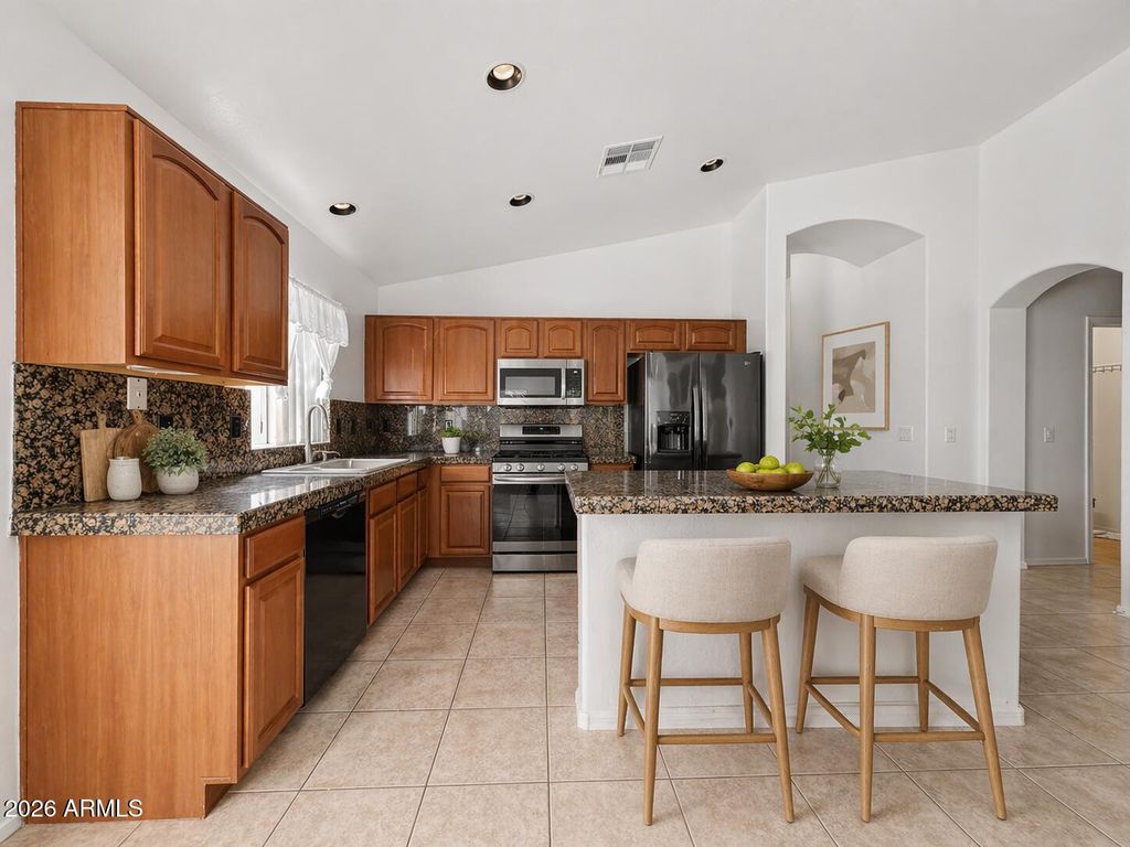 Image 10 of property listing at 23393 S 222ND Street, Queen Creek, AZ 85142