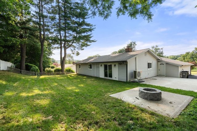 6 Ruth Dr, Framingham, MA 01701