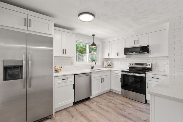 6 Ruth Dr, Framingham, MA 01701