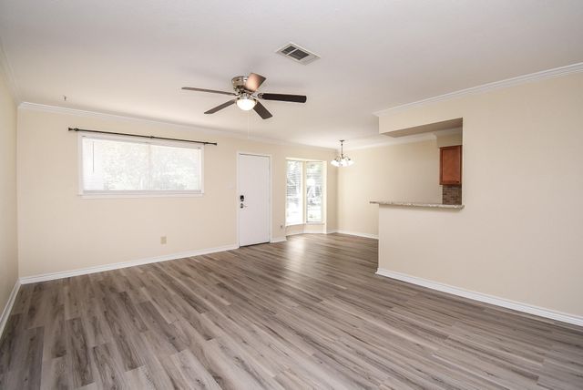 731 Hollyhock Street, Richwood, TX 77531