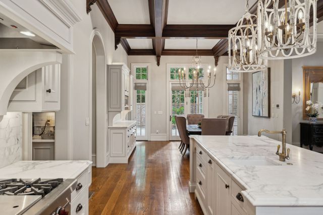 1616 Whispering Hills Dr, Franklin, TN 37069