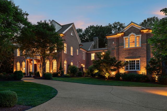 1616 Whispering Hills Dr, Franklin, TN 37069