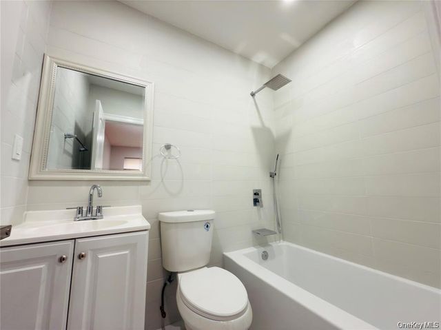 1170 Havemeyer Avenue, Bronx, NY 10462