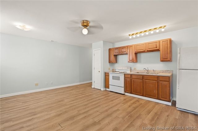 620 W Spring Street, New Albany, IN 47150