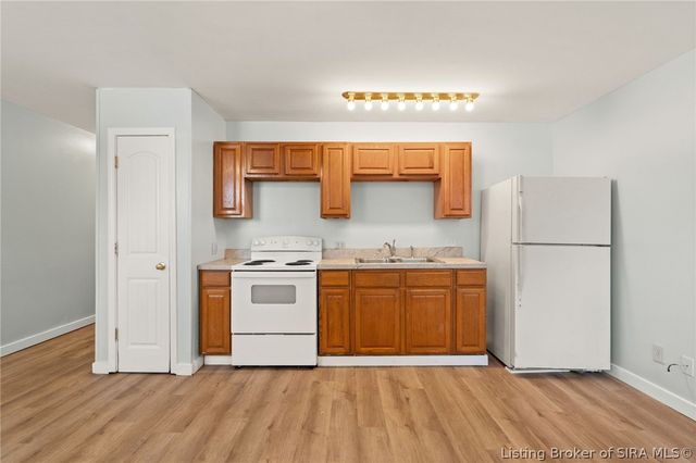 620 W Spring Street, New Albany, IN 47150