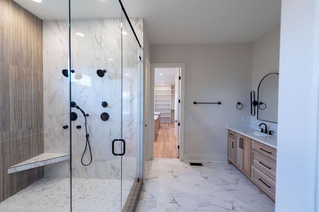 102 Autumn Breeze Dr, Mount Juliet, TN 37122