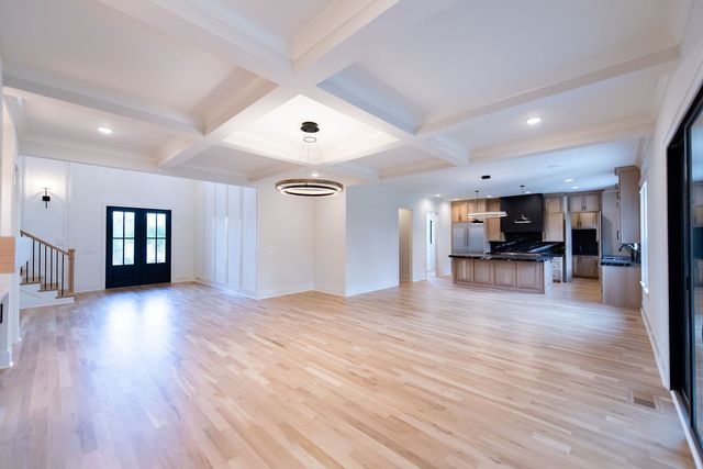 102 Autumn Breeze Dr, Mount Juliet, TN 37122