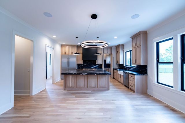 102 Autumn Breeze Dr, Mount Juliet, TN 37122