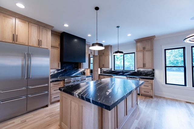 102 Autumn Breeze Dr, Mount Juliet, TN 37122