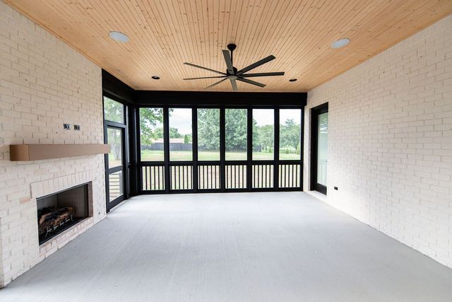 102 Autumn Breeze Dr, Mount Juliet, TN 37122