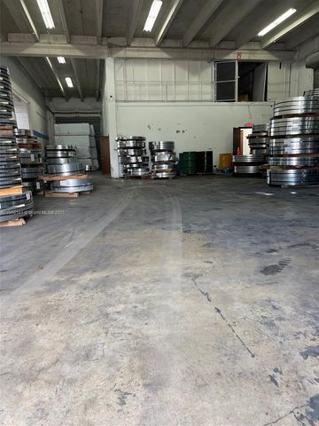 3303 NW 71st St, Miami, FL 33147