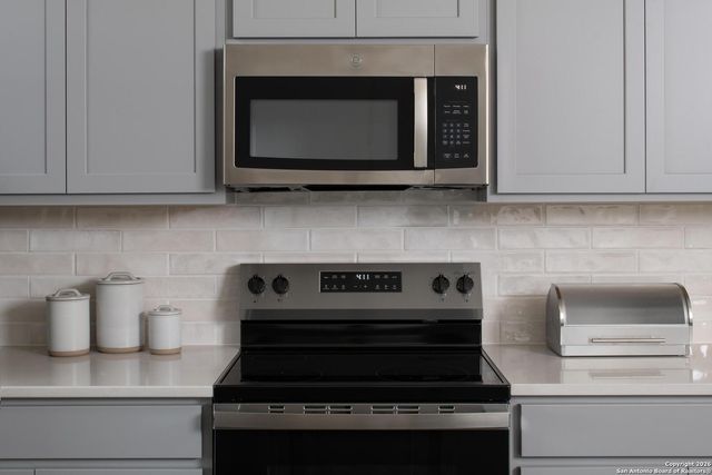 7678 Birch Hollow, San Antonio, TX 78252