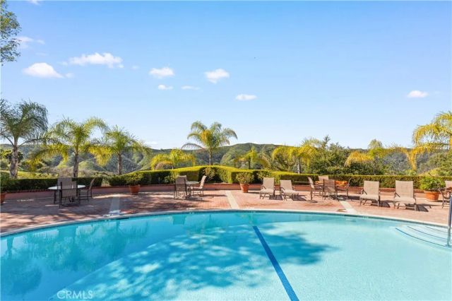 2282 Canyonback, Los Angeles, CA 90049