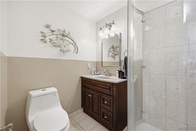 48 Hillview, West Seneca, NY 14224