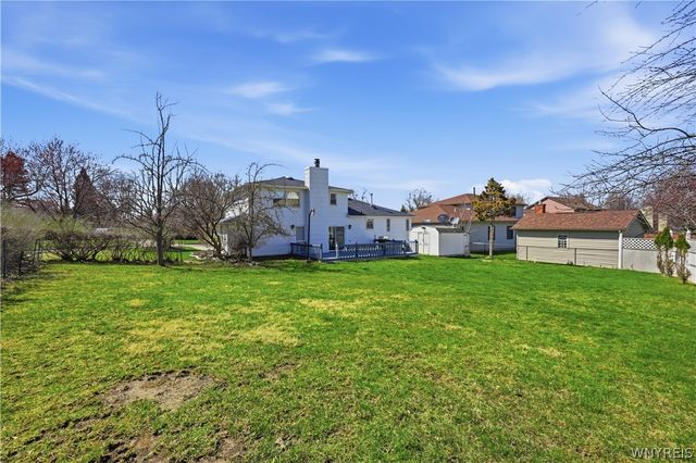 48 Hillview, West Seneca, NY 14224