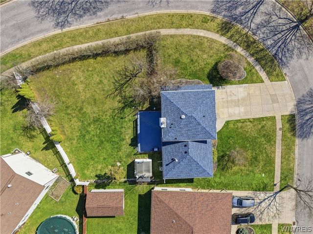 48 Hillview, West Seneca, NY 14224