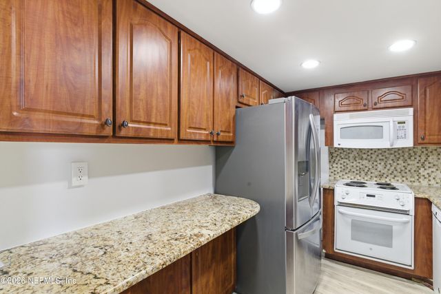 1601 OCEAN Drive S 203, Jacksonville Beach, FL 32250