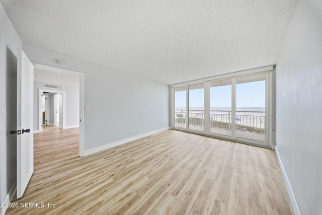 1601 OCEAN Drive S 203, Jacksonville Beach, FL 32250