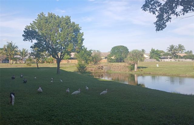 9601 Sunrise Lakes Blvd 106, Sunrise, FL 33322