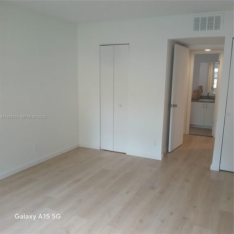 9601 Sunrise Lakes Blvd 106, Sunrise, FL 33322