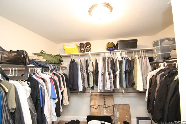 6074 AKIN CIRCLE, San Antonio, TX 78261