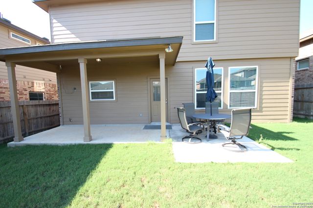 6074 AKIN CIRCLE, San Antonio, TX 78261