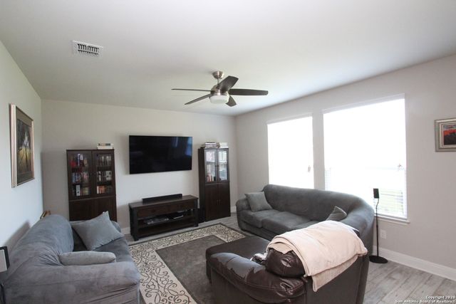 6074 AKIN CIRCLE, San Antonio, TX 78261