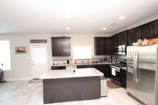 6074 AKIN CIRCLE, San Antonio, TX 78261