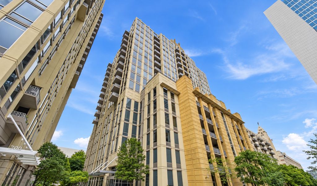 720 N Larrabee Street 1509, Chicago, IL 60654 — exterior