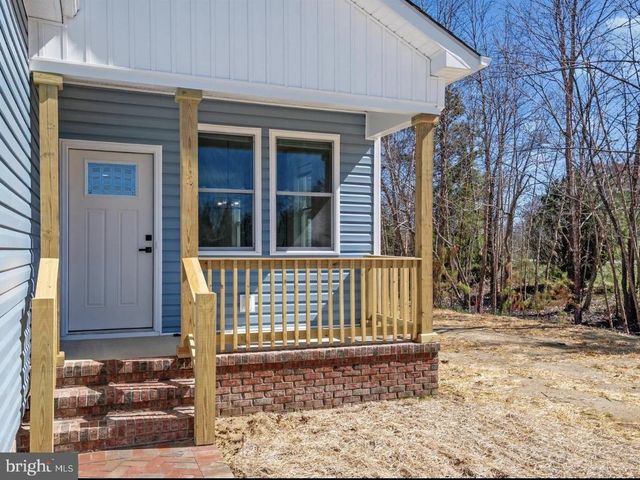 5 SUNRISE AVE, Ridgely, MD 21660