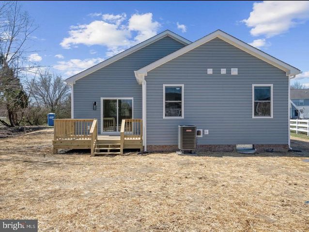 5 SUNRISE AVE, Ridgely, MD 21660