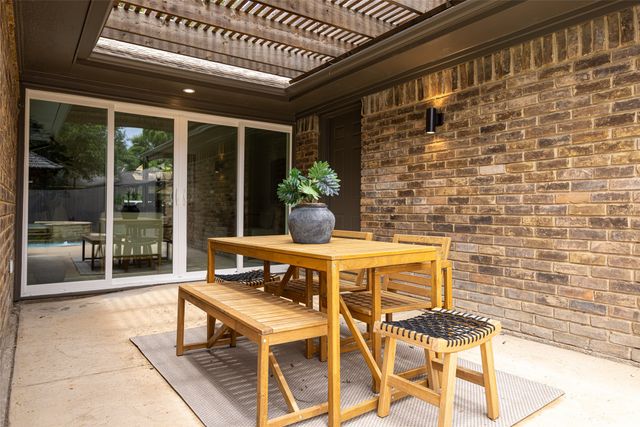 9410 Shady Valley Drive, Dallas, TX 75238
