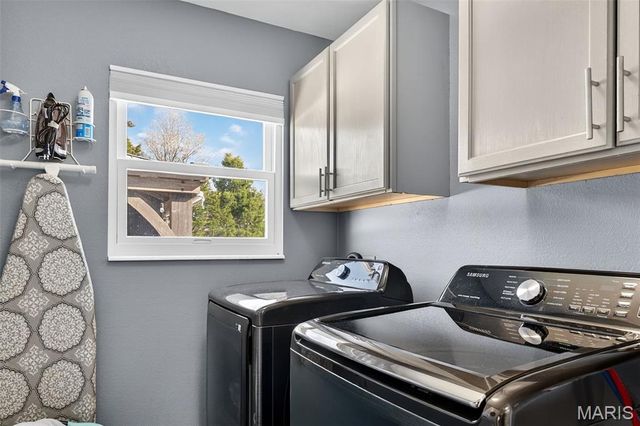 9628 Persimmon Point Drive, Hillsboro, MO 63050