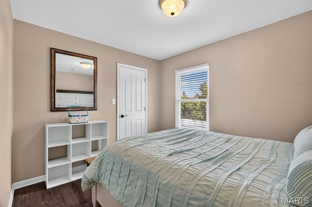 9628 Persimmon Point Drive, Hillsboro, MO 63050