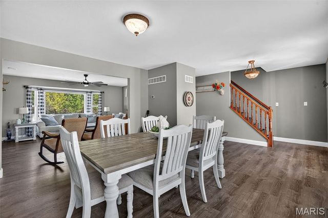 9628 Persimmon Point Drive, Hillsboro, MO 63050